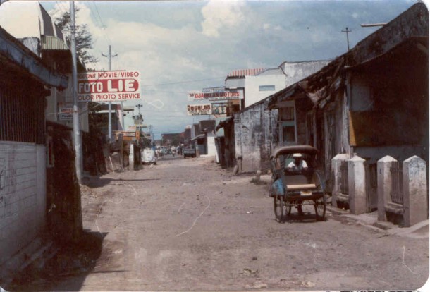 Jalan Jagalan, Semarang (1981) : Sunday :  8. March 1981