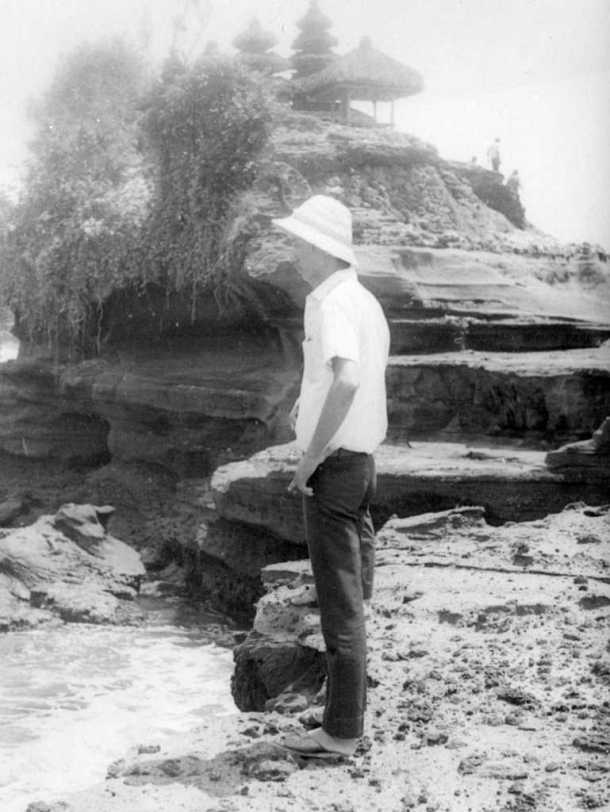 Tanah Lot : Monday : 20. April 1970
