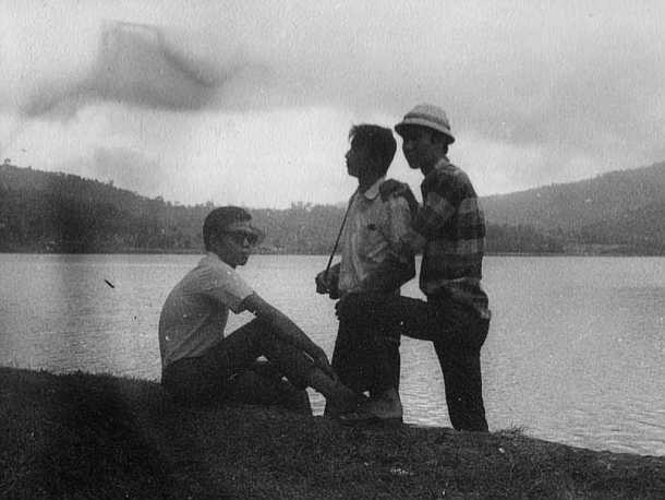 Menunggu Rakit : Monday : 20. April 1970