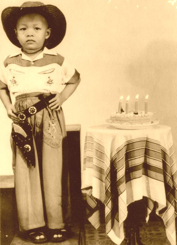 Ulang Tahun yang keempat : Tuesday : 17. August 1954