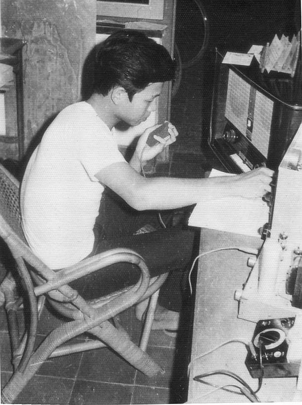 YD2BX lagi QSO : Thursday :  1. January 1970