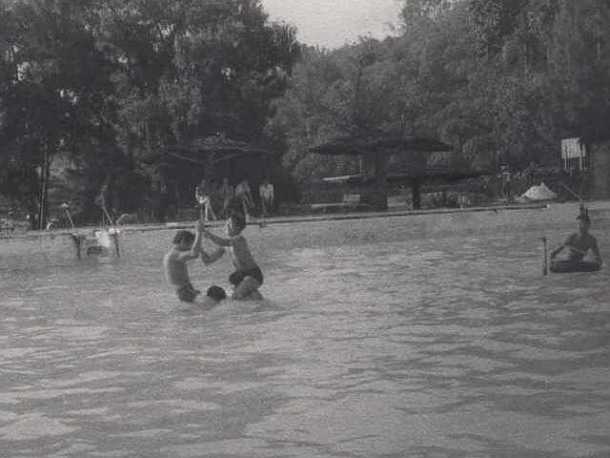 Pemandian sumber air alam Siwarak - Ungaran : Friday :  2. January 1970