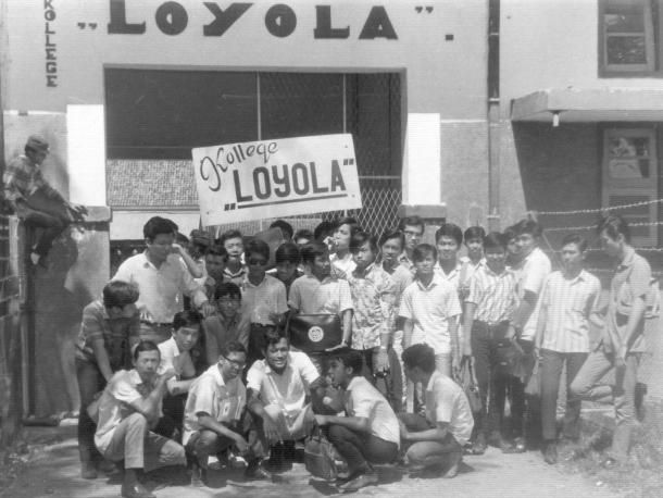 Kollege "LOYOLA" Semarang : Friday :  2. January 1970