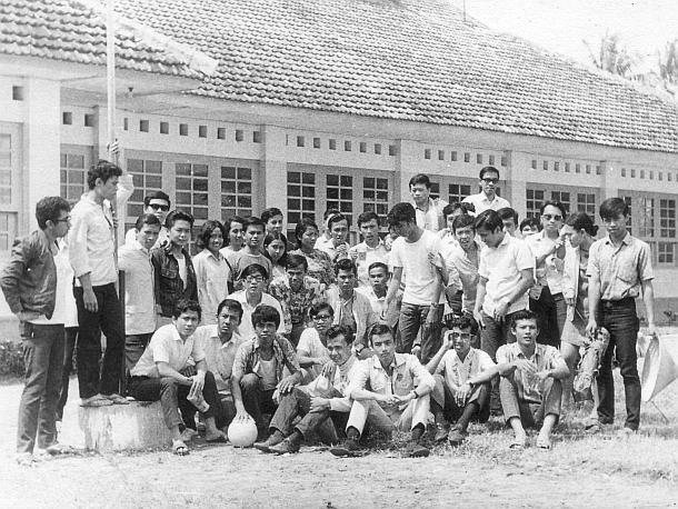 SMA Kebon Dalem 3 (Semarang) ? : Friday :  2. January 1970