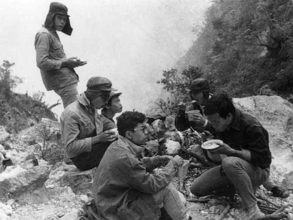 Makan Super Mie : Thursday : 20. August 1970