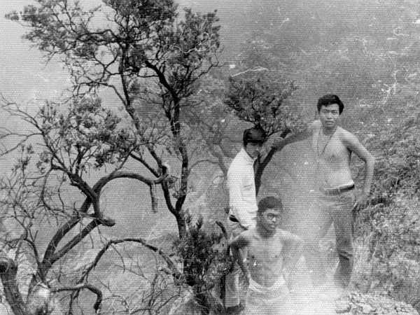 Lewat tengah hari mulai terasa panasnya : Thursday : 20. August 1970