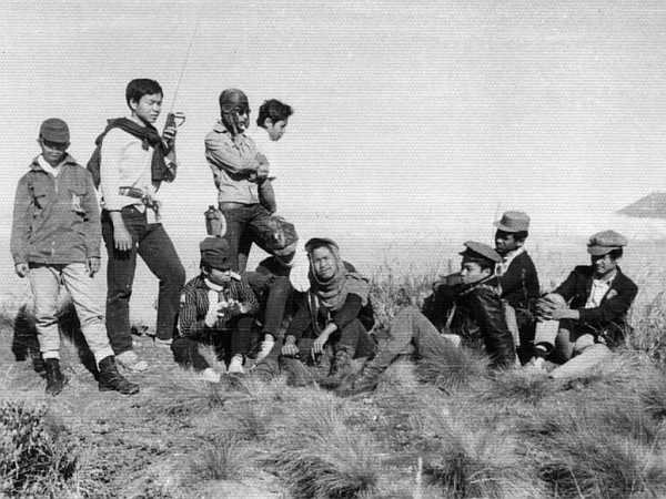 YC2BX member laporan dari puncak Merbabu : Thursday : 20. August 1970