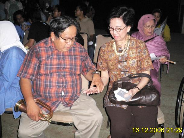 Bachrun dan Noniek : Saturday : 16. December 2006