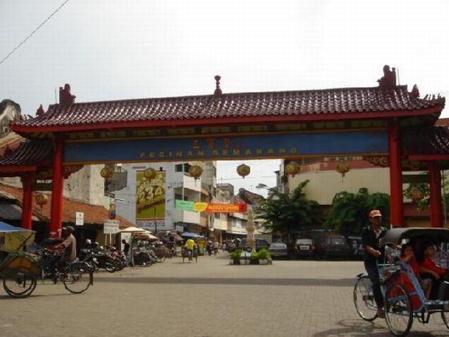 pasar_semawis_semarang.jpg