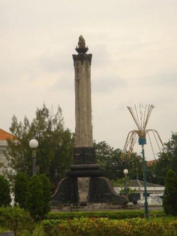 tugu_muda.jpg