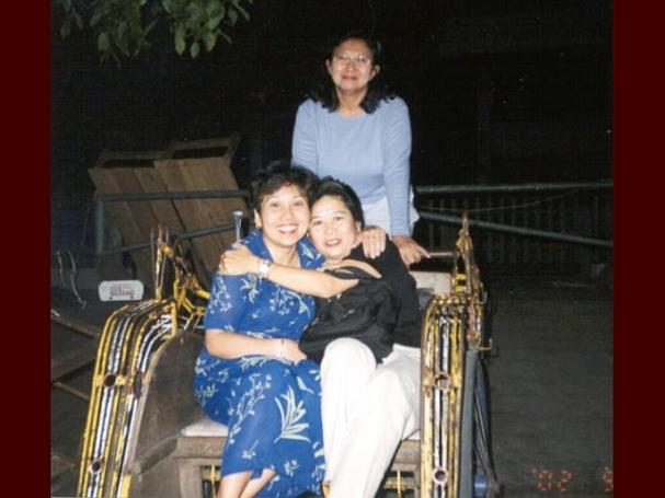 Becak : Sunday :  1. September 2002