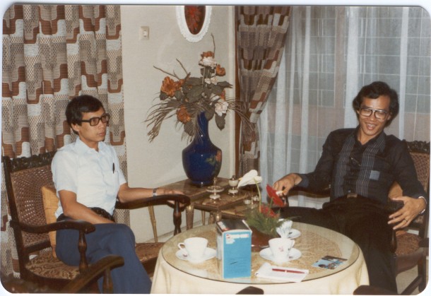 Reuni kecil di Jalan Mandala Raya 15, Tomang Raya, Jakarta : Wednesday :  2. May 2007