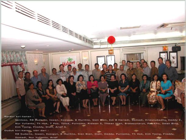 15 Mei 2003. Loyola-69 bergembira-ria di Semarang : Thursday : 15. May 2003