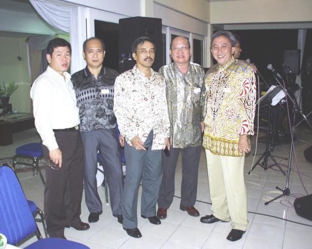 Pertemuan Loyola-69 ke-VIII, 7 Januari 2001, di Widya Chandra VIII / 8, Gatot Subroto, Jakarta. 7 Januari 2001. : Sunday : 21. January 2001