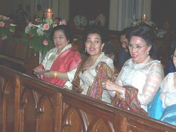 Misa pernikahan Inka - Lia di Katedral Jakarta : Tuesday : 16. August 2005