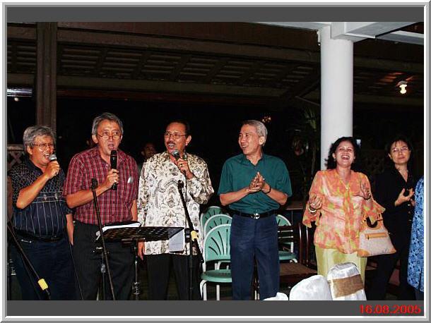 ﻿Hari pernikahan Inka - Lia, 16 Agustus 2005, malamnya : Tuesday : 16. August 2005