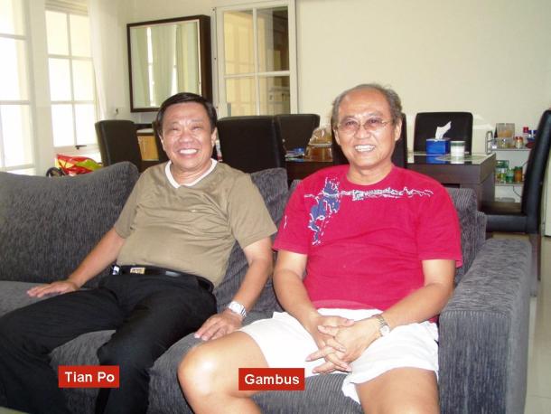 Hoo Tian Po (F. Soleh Dahlan) (3C 1969 Kollege Loyola) dan Gambus (1969 SMA Karangturi). : Thursday : 09. November 2006