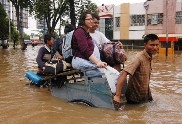 Kelapa Gading ibu hamil : Sunday : 04. February 2007