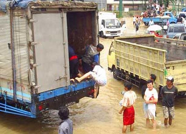 Kelapa Gading ekspedisi : Sunday : 04. February 2007