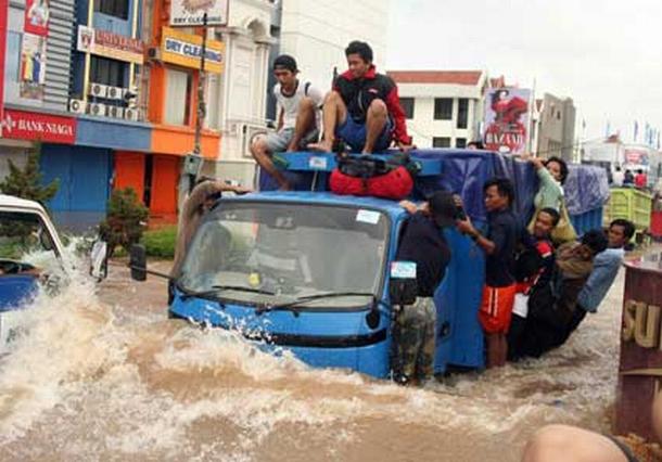 Kelapa Gading delivery service : Sunday : 04. February 2007