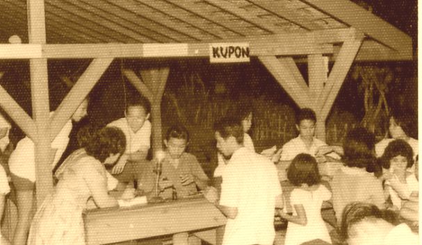 Basar disekolah : Saturday : 11. June 1966